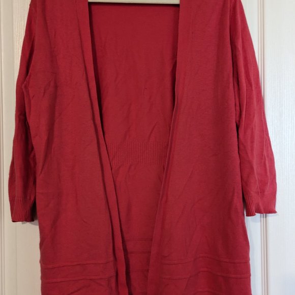 New York & Co Cardigan - Picture 3 of 4